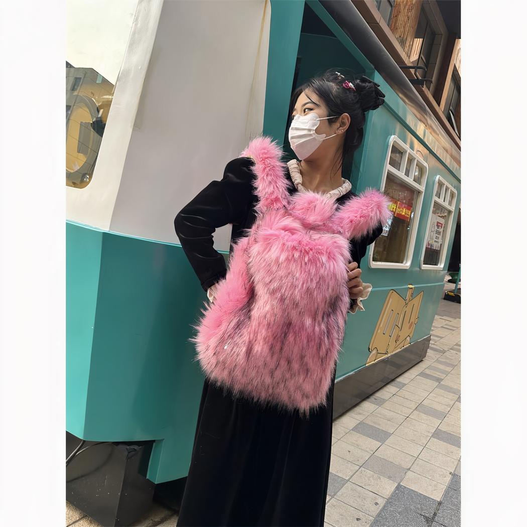 Elegante y esponjosa mochila de piel - Imagen 2